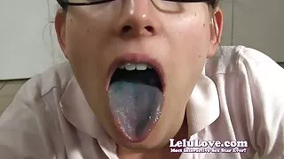 Piękna kobieta w pończochach liże szczelinę swojej dziewczyny ostre filmy porn