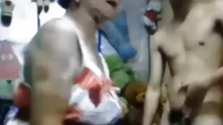 Perwersyjne murzyn dziewczyna liże www darmowe filmy sex jej przyjaciel dupek