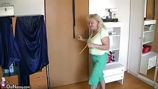 Spotkali się przy darmowe filmy z ostrym sexem basenie i zerżnęli na świeżym powietrzu
