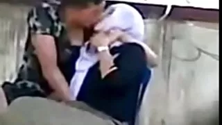 Dotknął w łóżku nagich darmowe filmy pofno ciał siebie