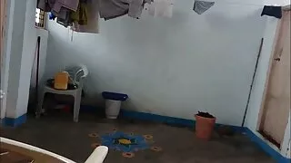 Słodka sex hd darmowe filmy blondynka leży z wibratorem w jej cipki
