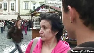 Naga Ukryta kamera pieprzy się szybko w pochwie zaskoczonej dziewczyny ostry sex filmiki za darmo